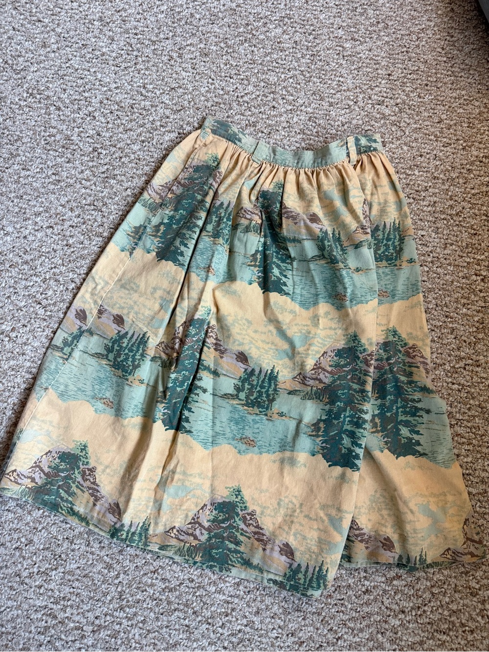 Eddie Bauer Scenic Print A-Line Skirt in Beige and Sage Green